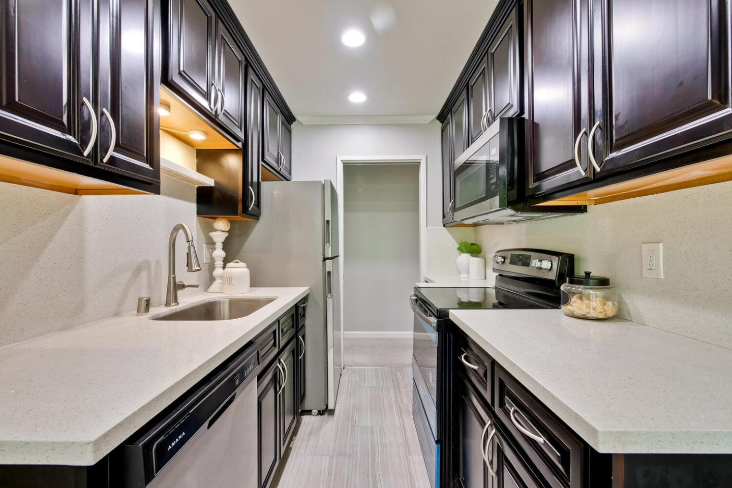 Detail Gallery Image 24 of 31 For 280 Easy St #410,  Mountain View,  CA 94043 - 2 Beds | 1 Baths