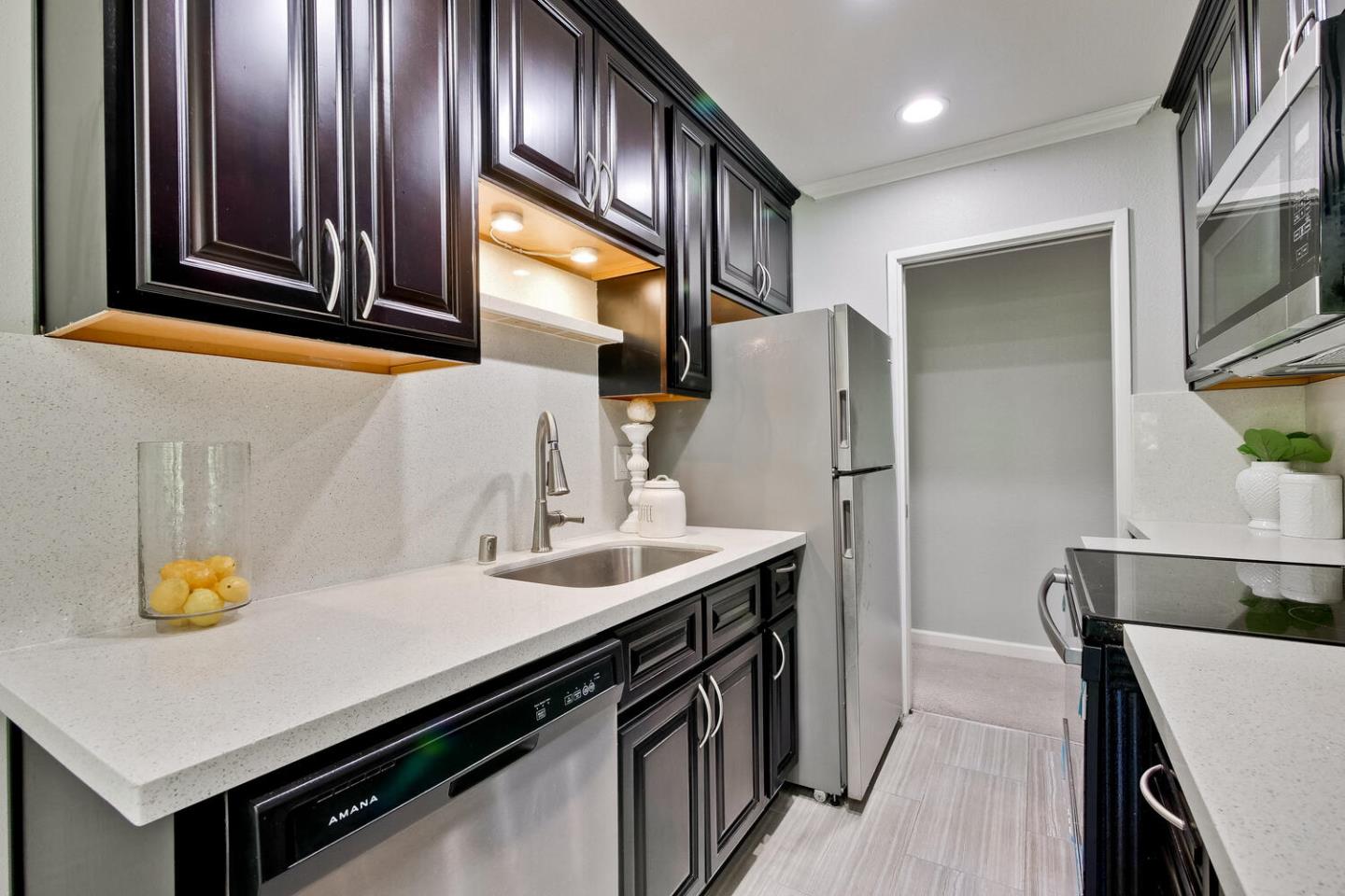 Detail Gallery Image 25 of 31 For 280 Easy St #410,  Mountain View,  CA 94043 - 2 Beds | 1 Baths
