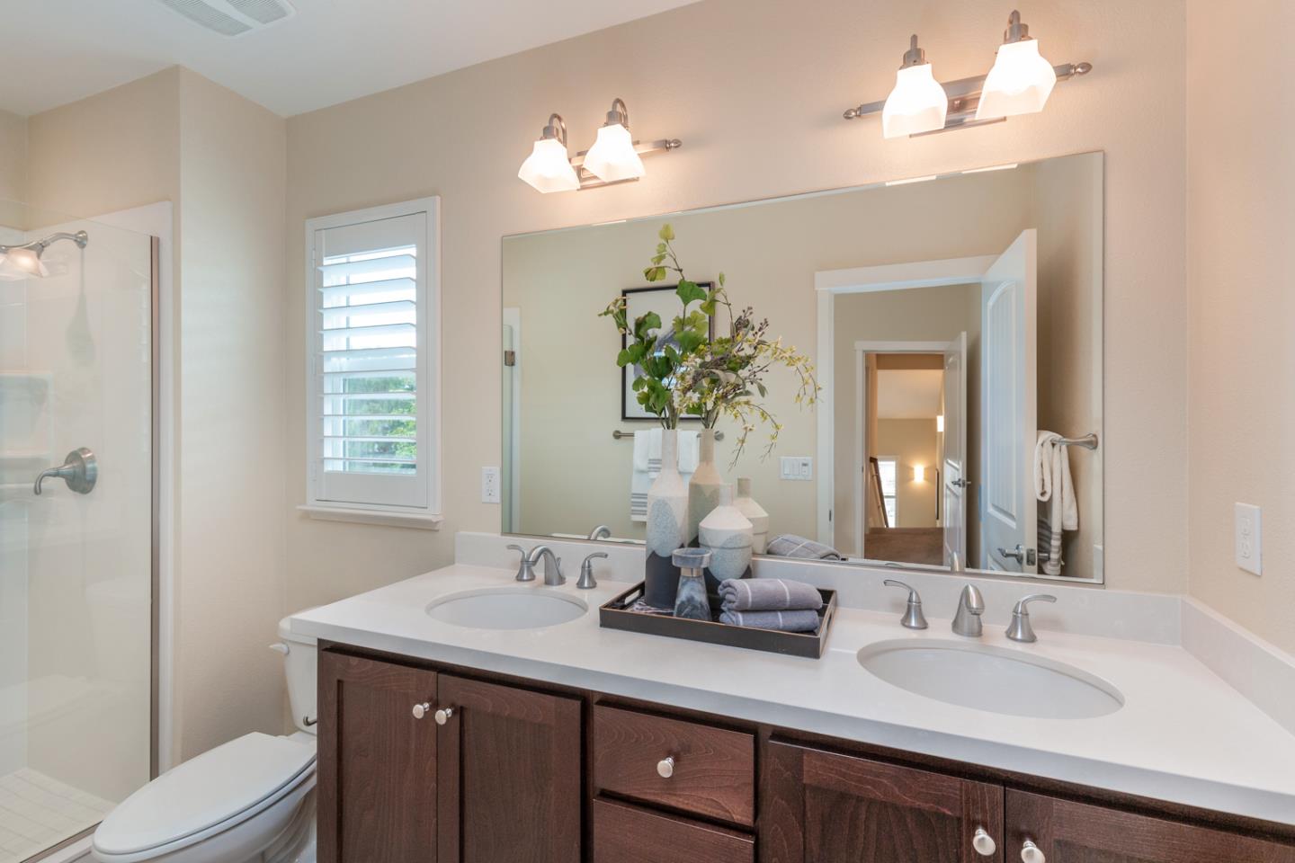 Detail Gallery Image 17 of 23 For 1950 San Luis Ave, Mountain View,  CA 94043 - 2 Beds | 2 Baths