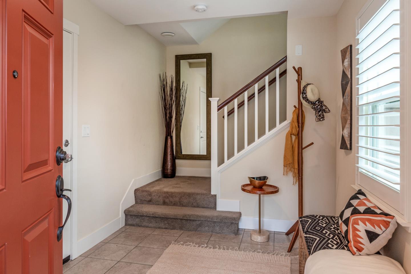 Detail Gallery Image 4 of 23 For 1950 San Luis Ave, Mountain View,  CA 94043 - 2 Beds | 2 Baths