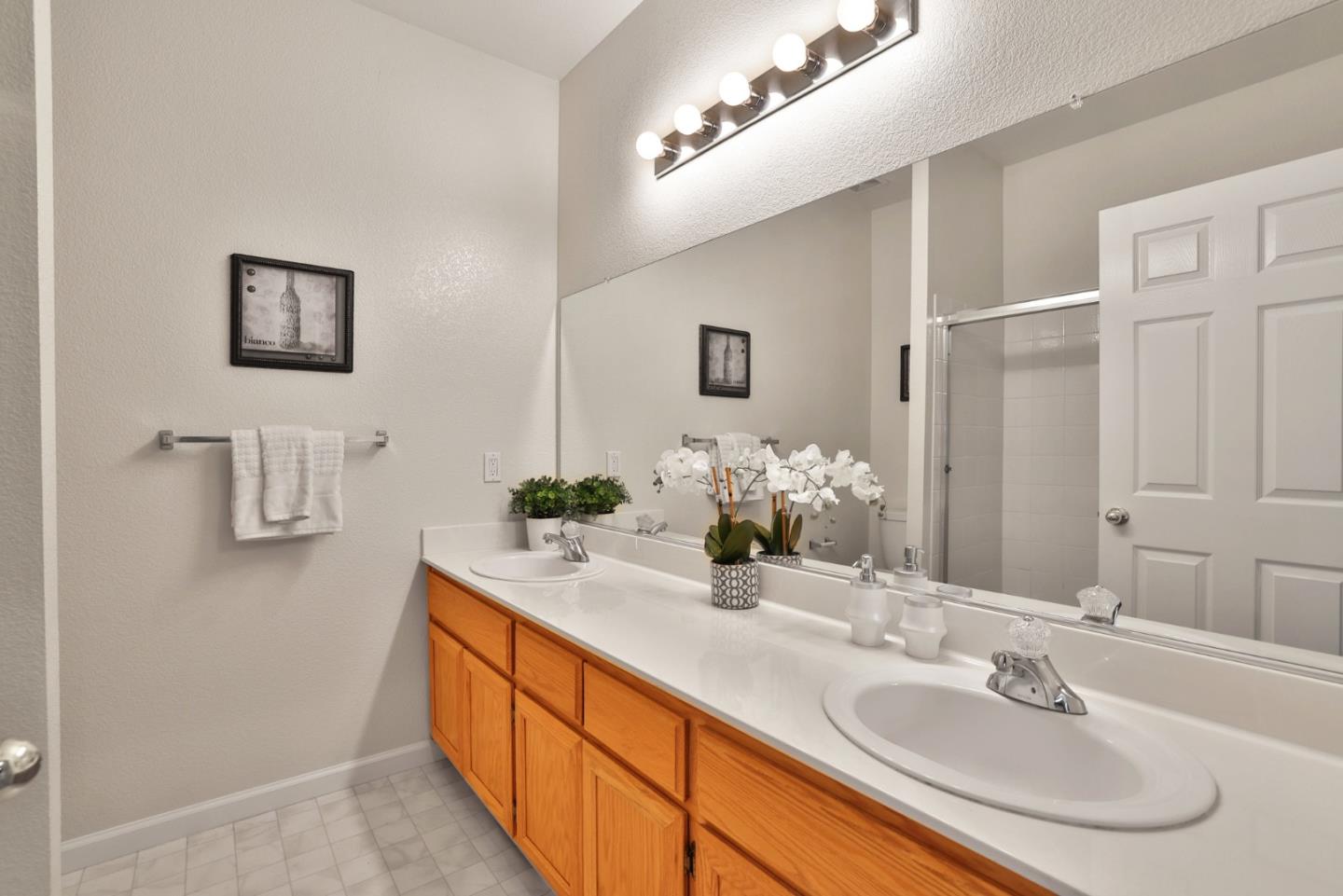 Detail Gallery Image 30 of 32 For 705 Star Jasmine Ct, San Jose,  CA 95131 - 3 Beds | 2 Baths