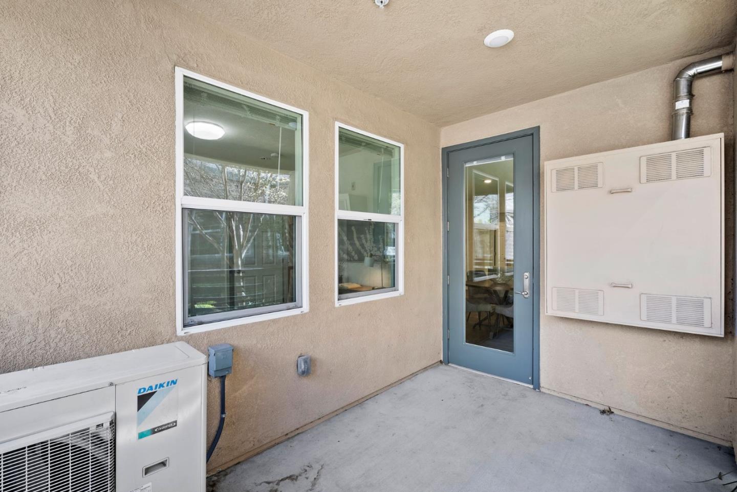 Detail Gallery Image 24 of 28 For 1140 Karby Ter #101,  Sunnyvale,  CA 94089 - 2 Beds | 2 Baths