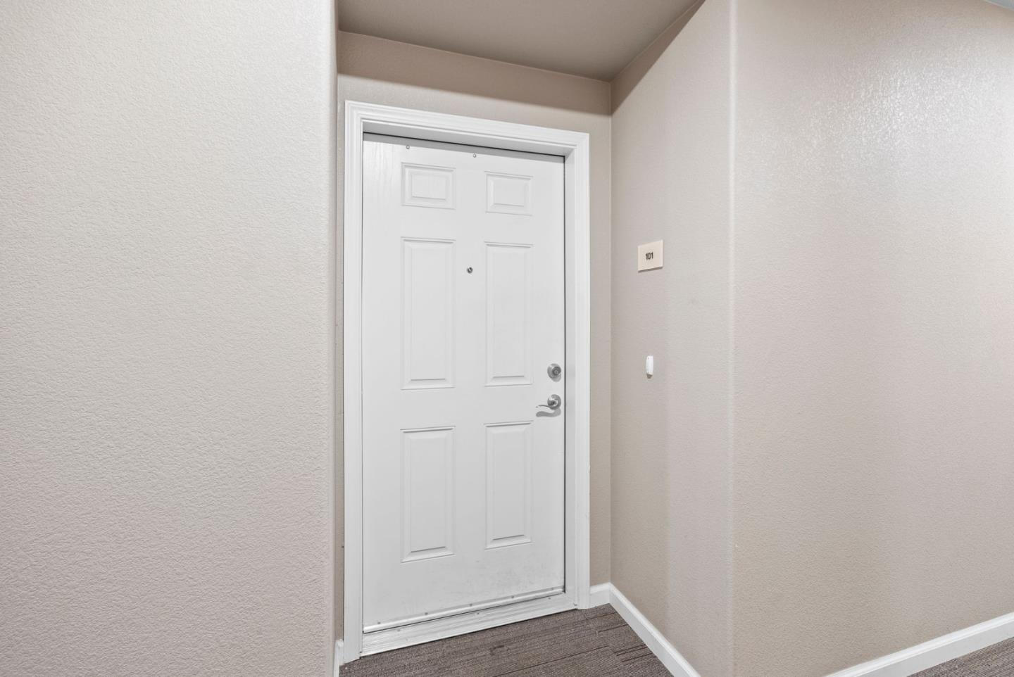 Detail Gallery Image 3 of 28 For 1140 Karby Ter #101,  Sunnyvale,  CA 94089 - 2 Beds | 2 Baths
