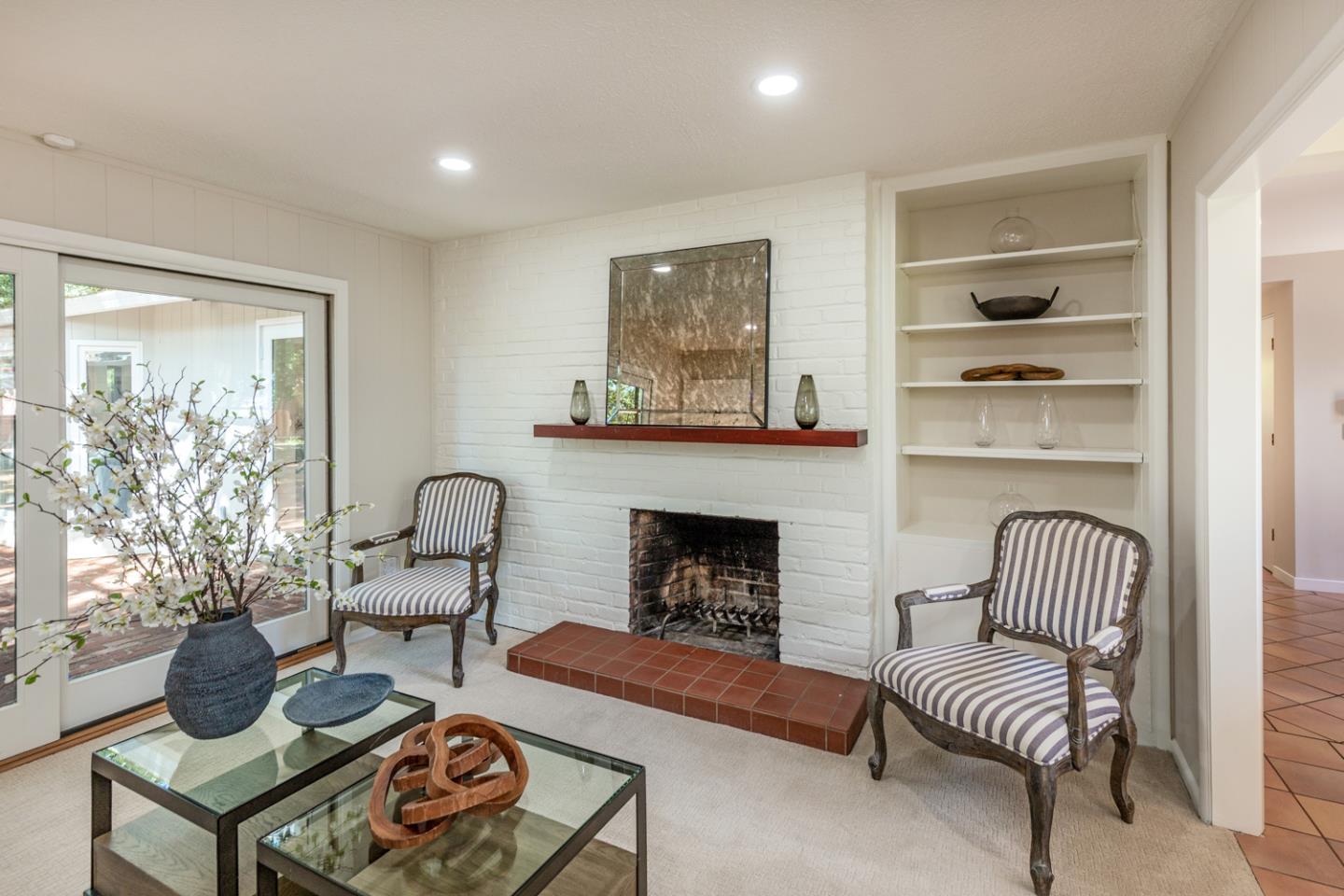 Detail Gallery Image 15 of 33 For 906 Lundy Ln, Los Altos,  CA 94024 - 4 Beds | 2/1 Baths