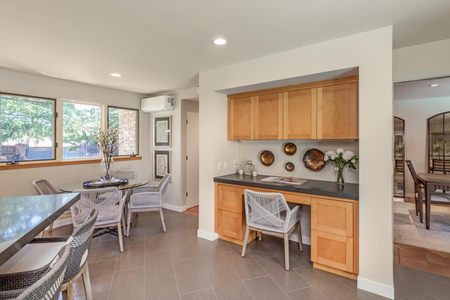 Detail Gallery Image 7 of 33 For 906 Lundy Ln, Los Altos,  CA 94024 - 4 Beds | 2/1 Baths