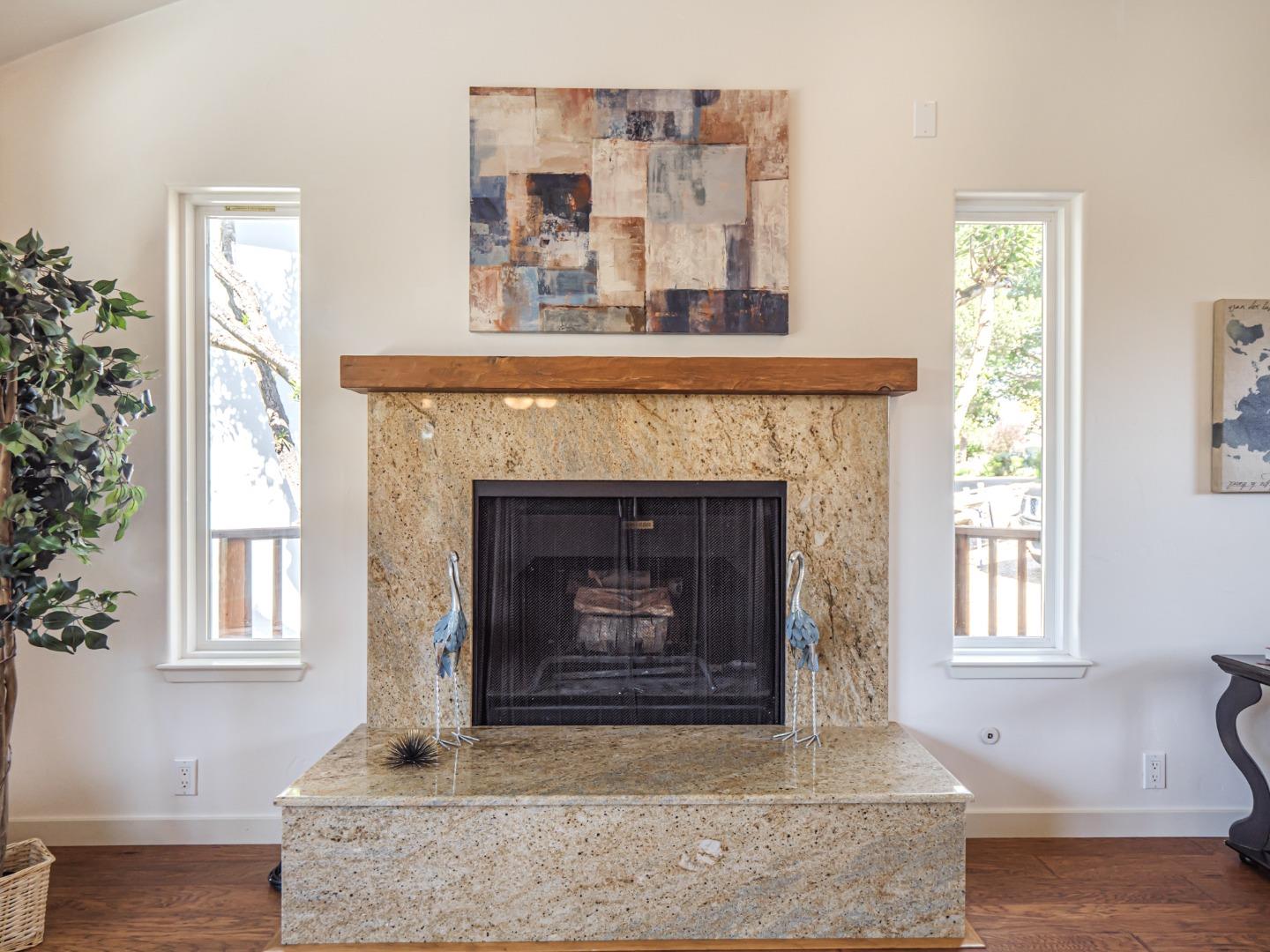 Detail Gallery Image 12 of 67 For 4333 Fairway Dr, Soquel,  CA 95073 - 3 Beds | 2/1 Baths