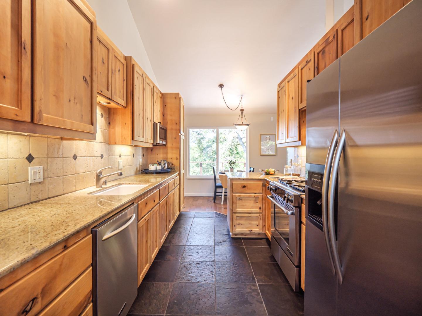 Detail Gallery Image 19 of 67 For 4333 Fairway Dr, Soquel,  CA 95073 - 3 Beds | 2/1 Baths