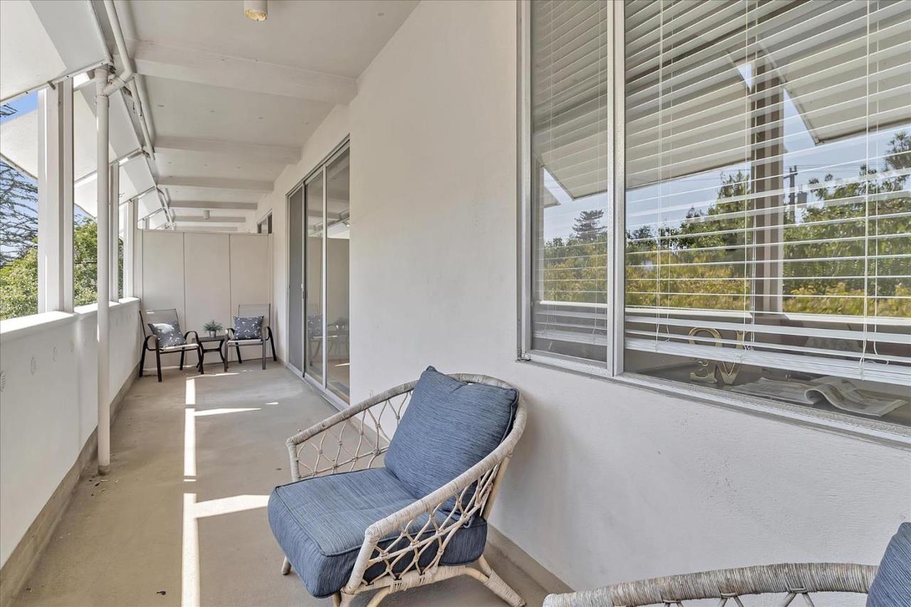 Detail Gallery Image 21 of 31 For 1515 Arc Way #209,  Burlingame,  CA 94010 - 1 Beds | 1 Baths