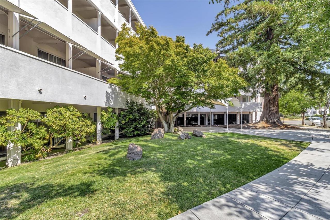 Detail Gallery Image 29 of 31 For 1515 Arc Way #209,  Burlingame,  CA 94010 - 1 Beds | 1 Baths