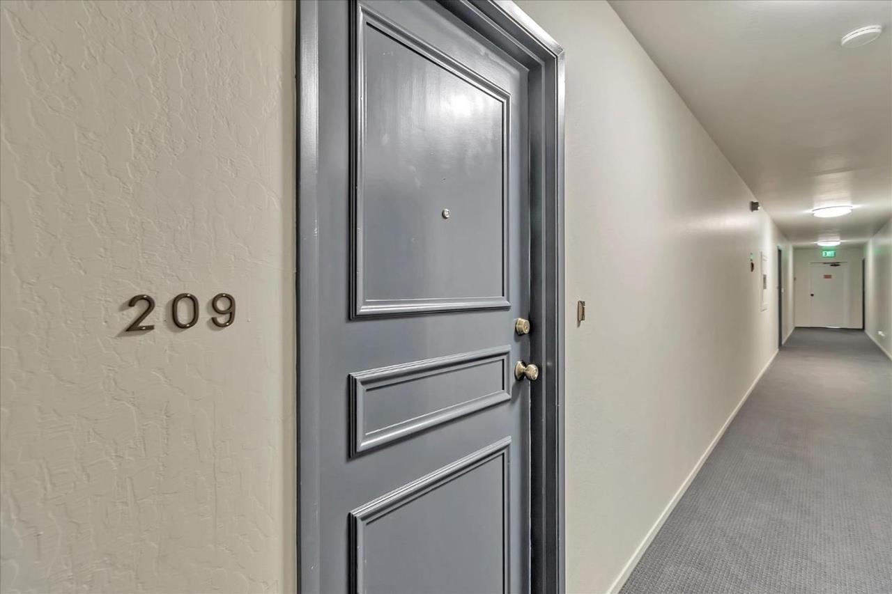 Detail Gallery Image 31 of 31 For 1515 Arc Way #209,  Burlingame,  CA 94010 - 1 Beds | 1 Baths