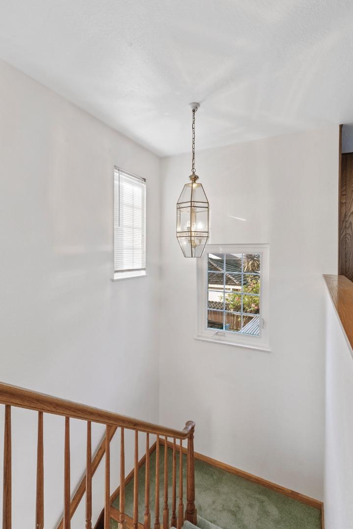 Detail Gallery Image 35 of 41 For 1556 Bernal Ave, Burlingame,  CA 94010 - 4 Beds | 2/1 Baths