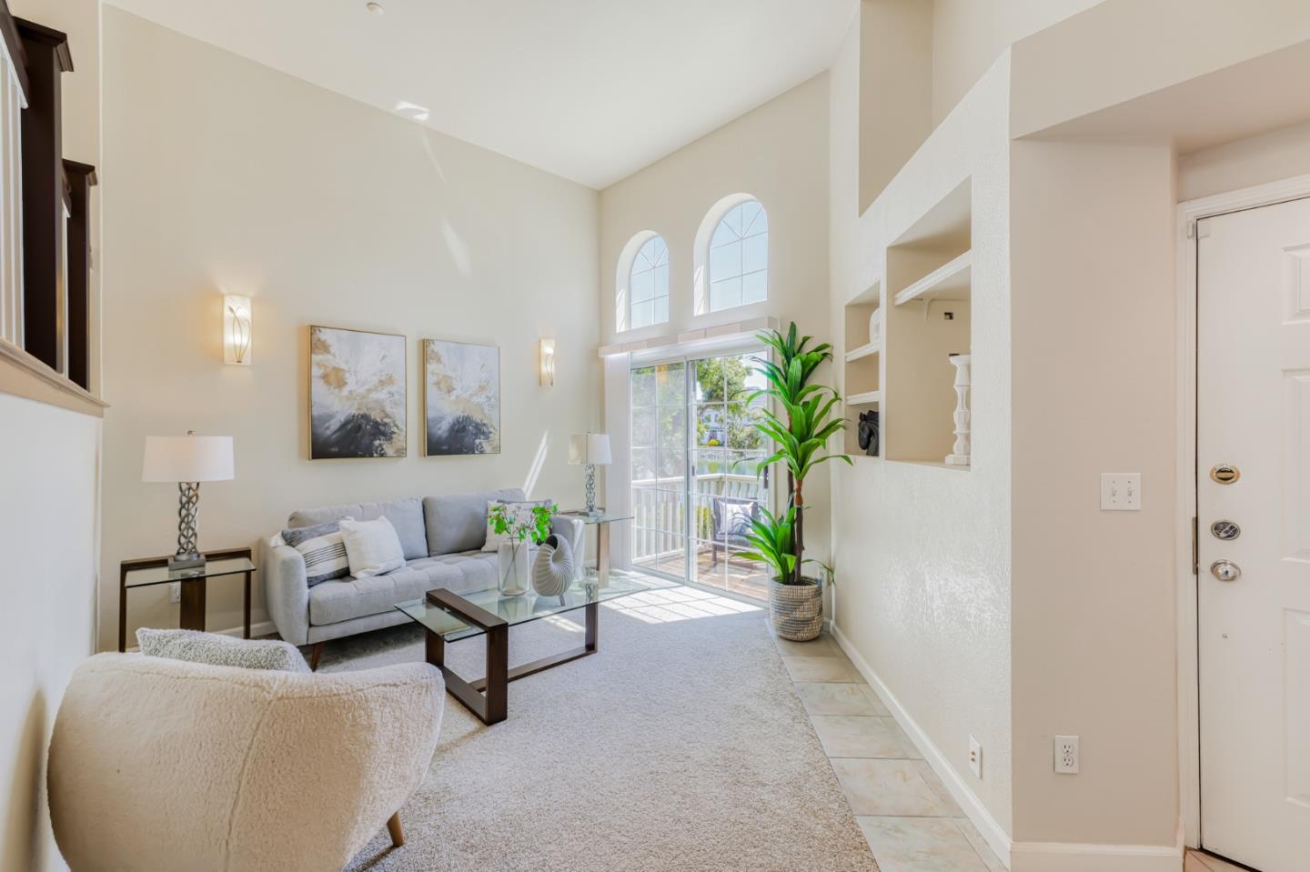 Detail Gallery Image 2 of 47 For 376 Meridian Dr, Redwood City,  CA 94065 - 2 Beds | 2/1 Baths