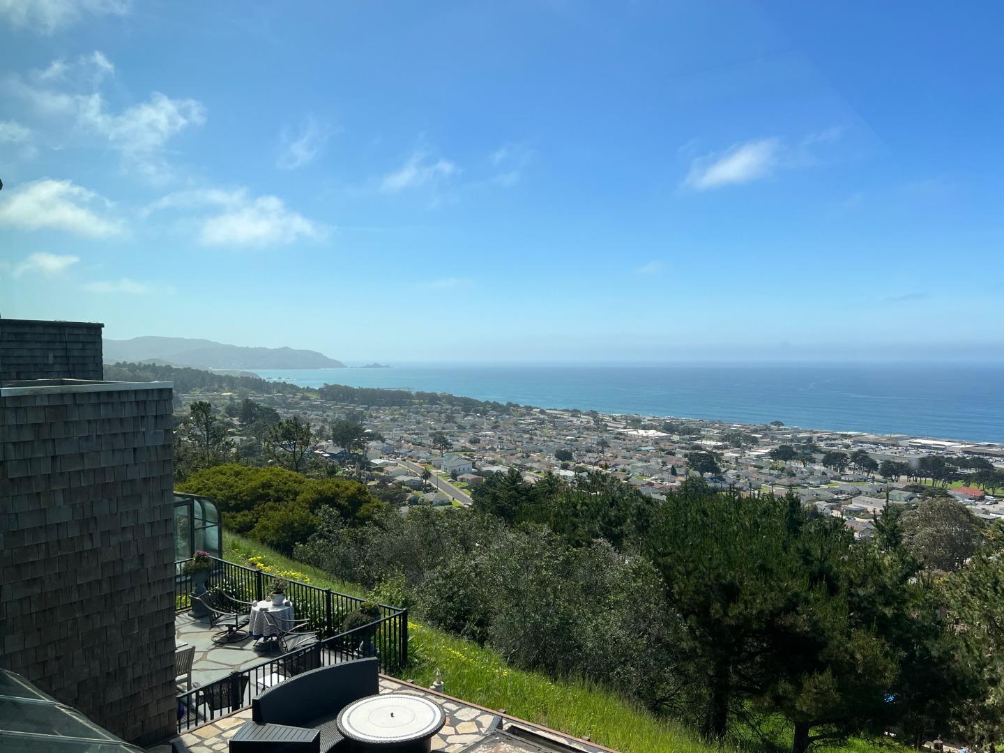 Detail Gallery Image 23 of 31 For 278 Beachview Ave #23,  Pacifica,  CA 94044 - 2 Beds | 2/1 Baths
