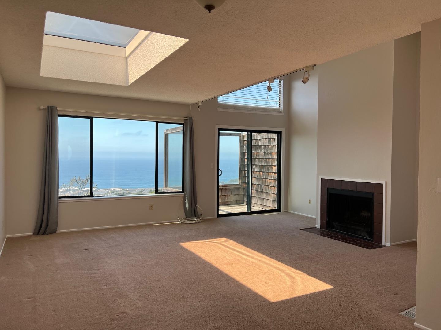 Detail Gallery Image 4 of 31 For 278 Beachview Ave #23,  Pacifica,  CA 94044 - 2 Beds | 2/1 Baths