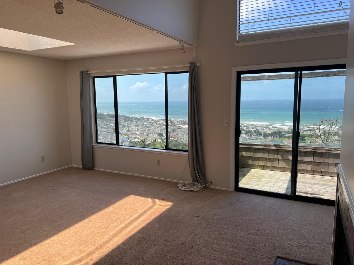 Detail Gallery Image 6 of 31 For 278 Beachview Ave #23,  Pacifica,  CA 94044 - 2 Beds | 2/1 Baths
