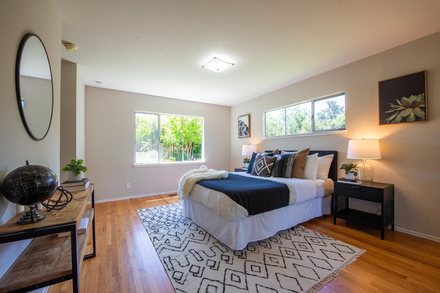 Detail Gallery Image 20 of 34 For 660 Torwood Ln, Los Altos,  CA 94022 - 3 Beds | 2/1 Baths