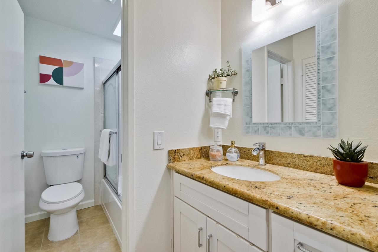 Detail Gallery Image 18 of 35 For 2269 Armada Way, San Mateo,  CA 94404 - 2 Beds | 2/1 Baths