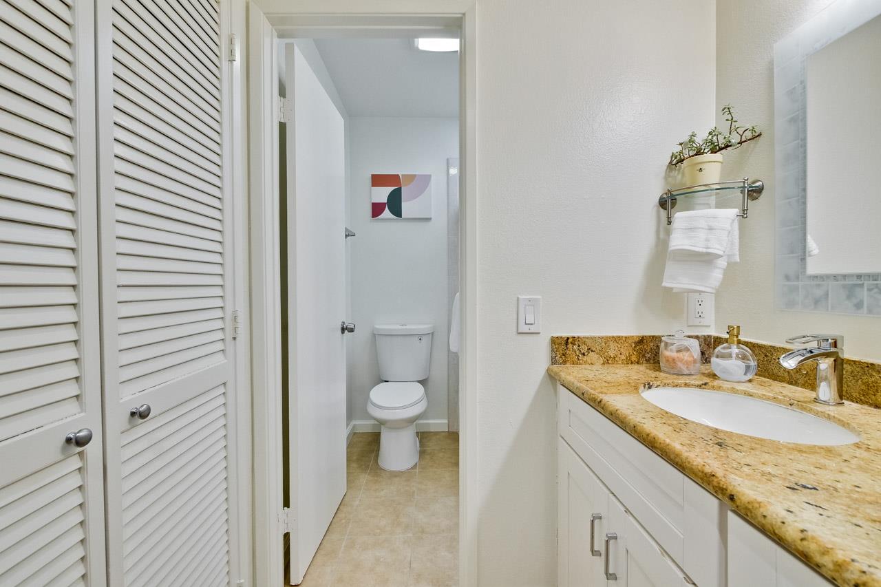 Detail Gallery Image 20 of 35 For 2269 Armada Way, San Mateo,  CA 94404 - 2 Beds | 2/1 Baths