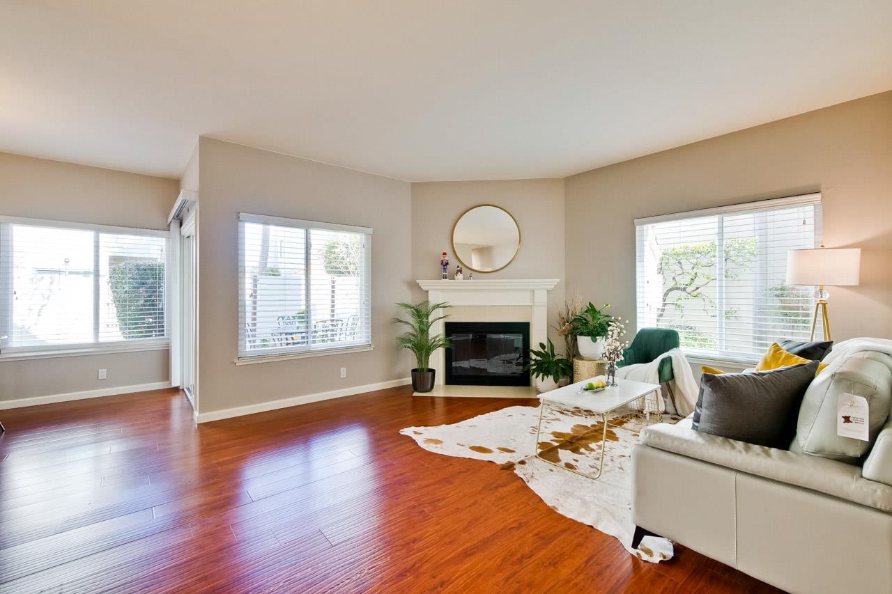 Detail Gallery Image 5 of 35 For 2269 Armada Way, San Mateo,  CA 94404 - 2 Beds | 2/1 Baths