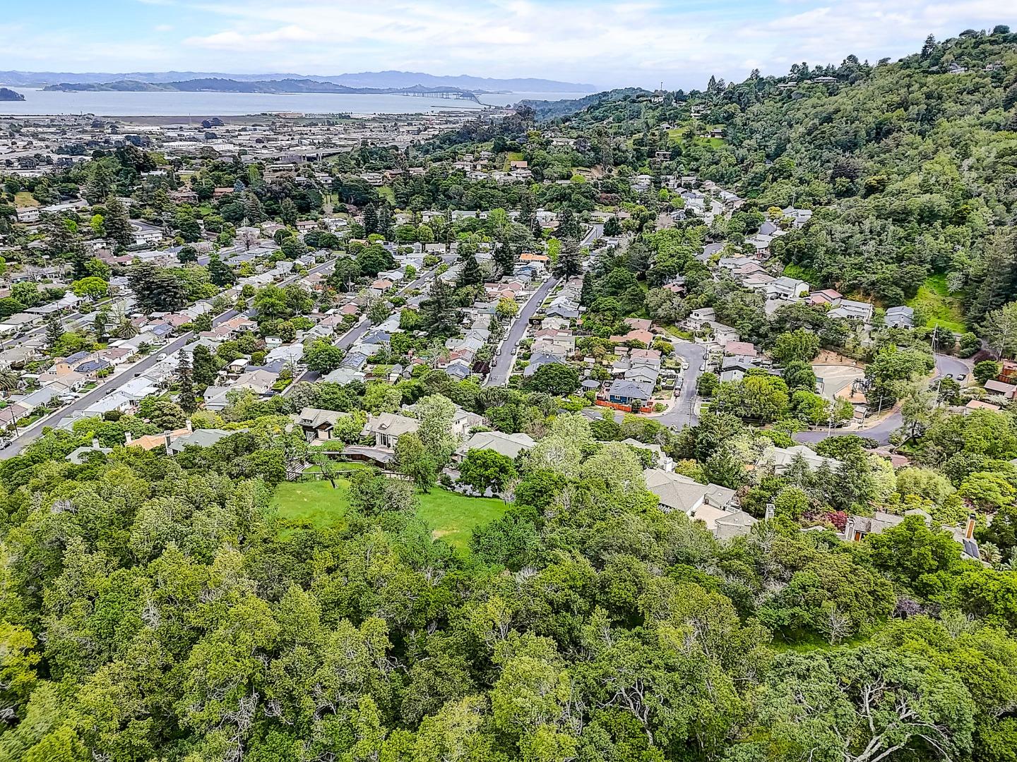Detail Gallery Image 41 of 47 For 43 Baywood Ter, San Rafael,  CA 94901 - 4 Beds | 4 Baths