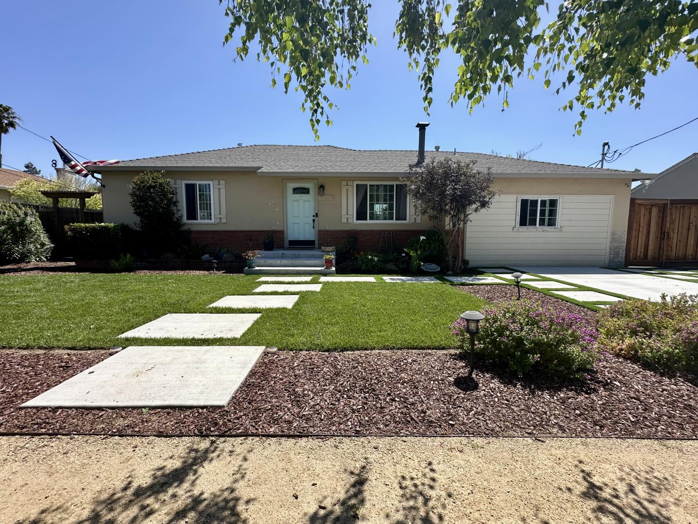 Detail Gallery Image 1 of 1 For 3972 Pepper Tree Ln, San Jose,  CA 95127 - 2 Beds | 1 Baths