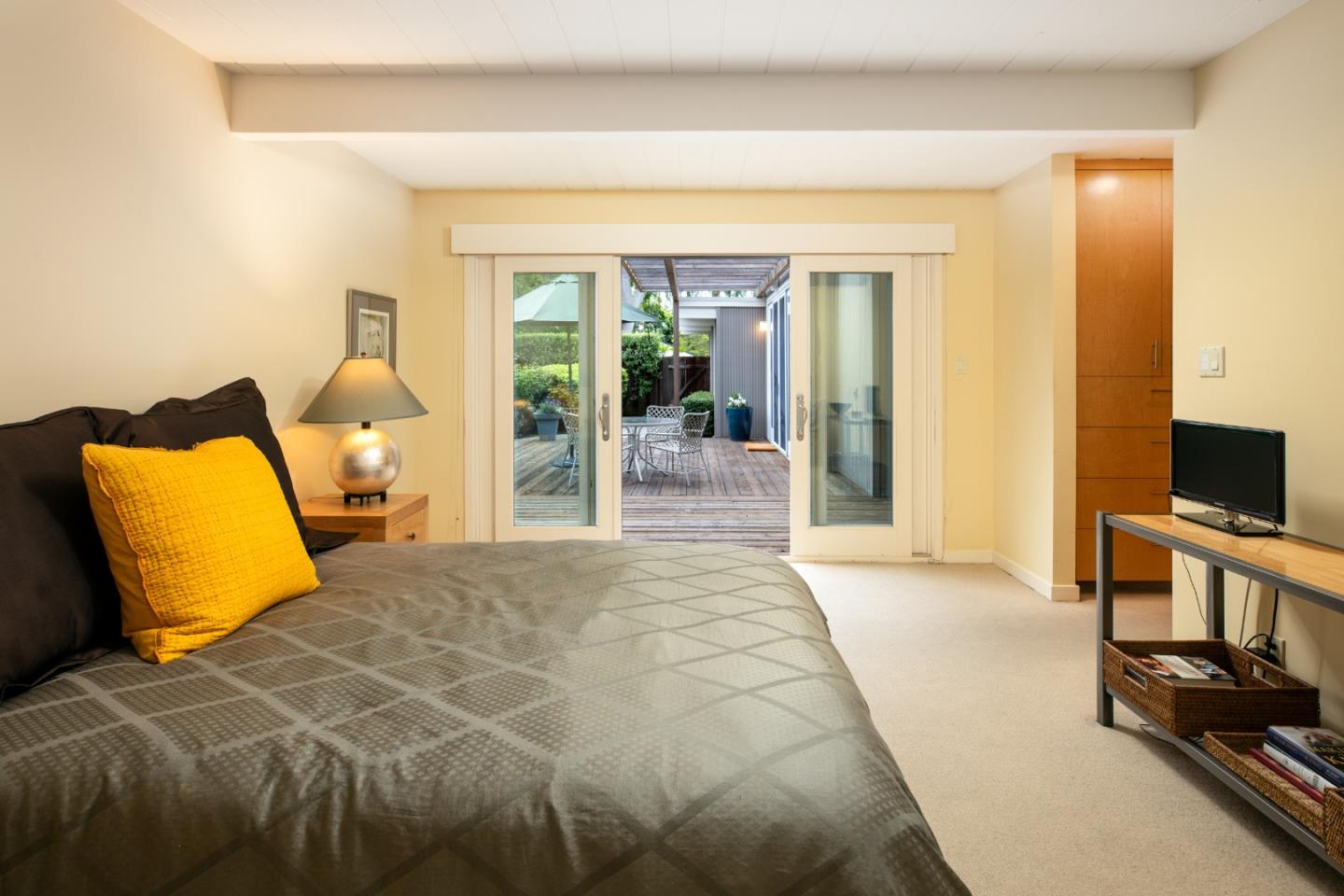 Detail Gallery Image 9 of 26 For 1535 Channing Ave, Palo Alto,  CA 94303 - 3 Beds | 2 Baths