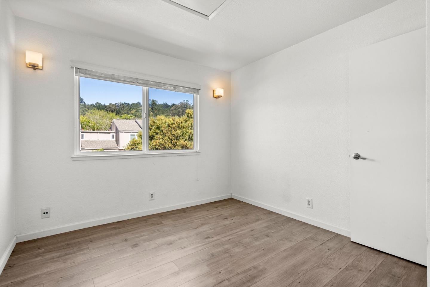 Detail Gallery Image 30 of 48 For 1303 Rosita Rd, Pacifica,  CA 94044 - 3 Beds | 2/1 Baths
