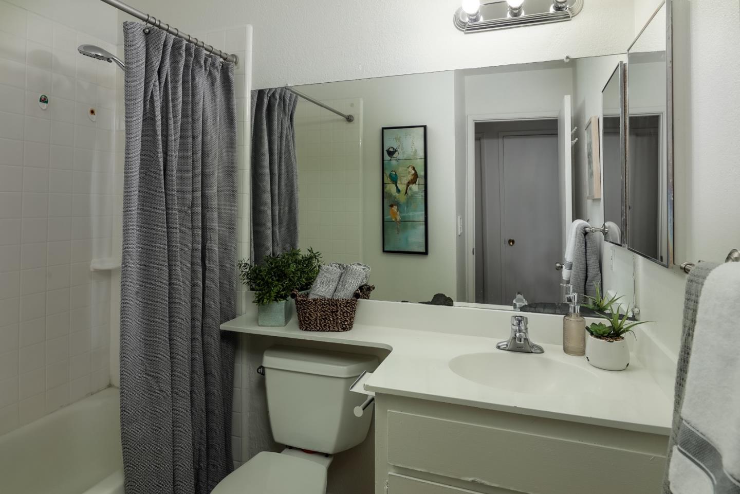 Detail Gallery Image 11 of 24 For 440 Benefit Ct, San Jose,  CA 95133 - 3 Beds | 2 Baths