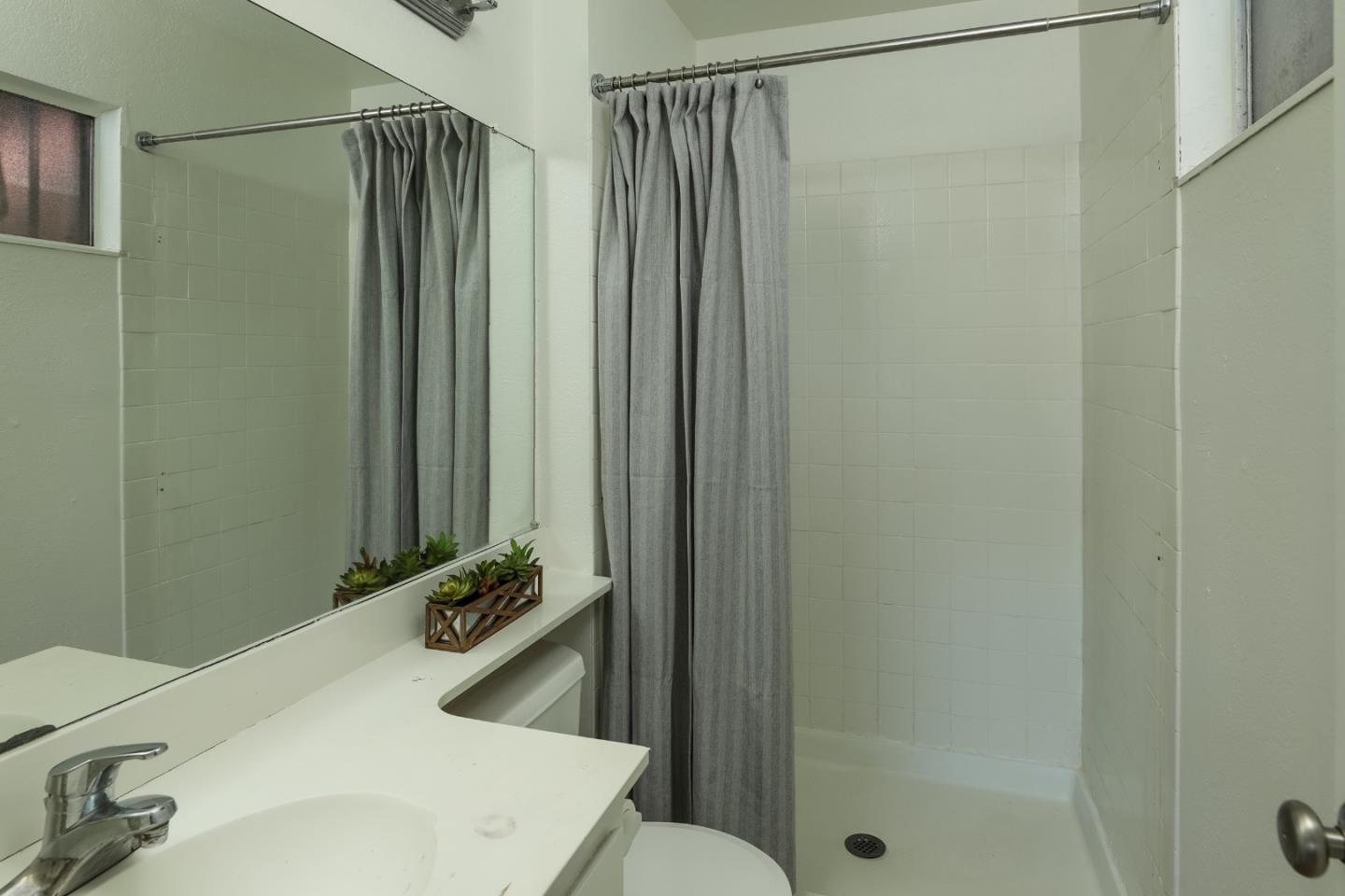 Detail Gallery Image 15 of 24 For 440 Benefit Ct, San Jose,  CA 95133 - 3 Beds | 2 Baths