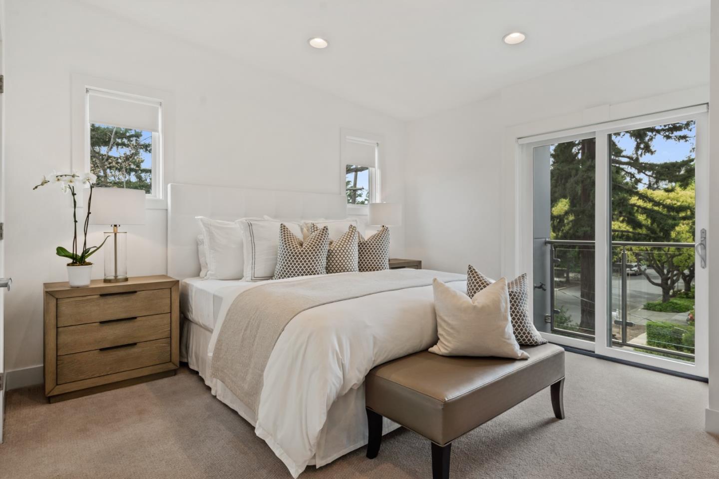 Detail Gallery Image 16 of 24 For 612 College Ave, Menlo Park,  CA 94025 - 3 Beds | 2/2 Baths
