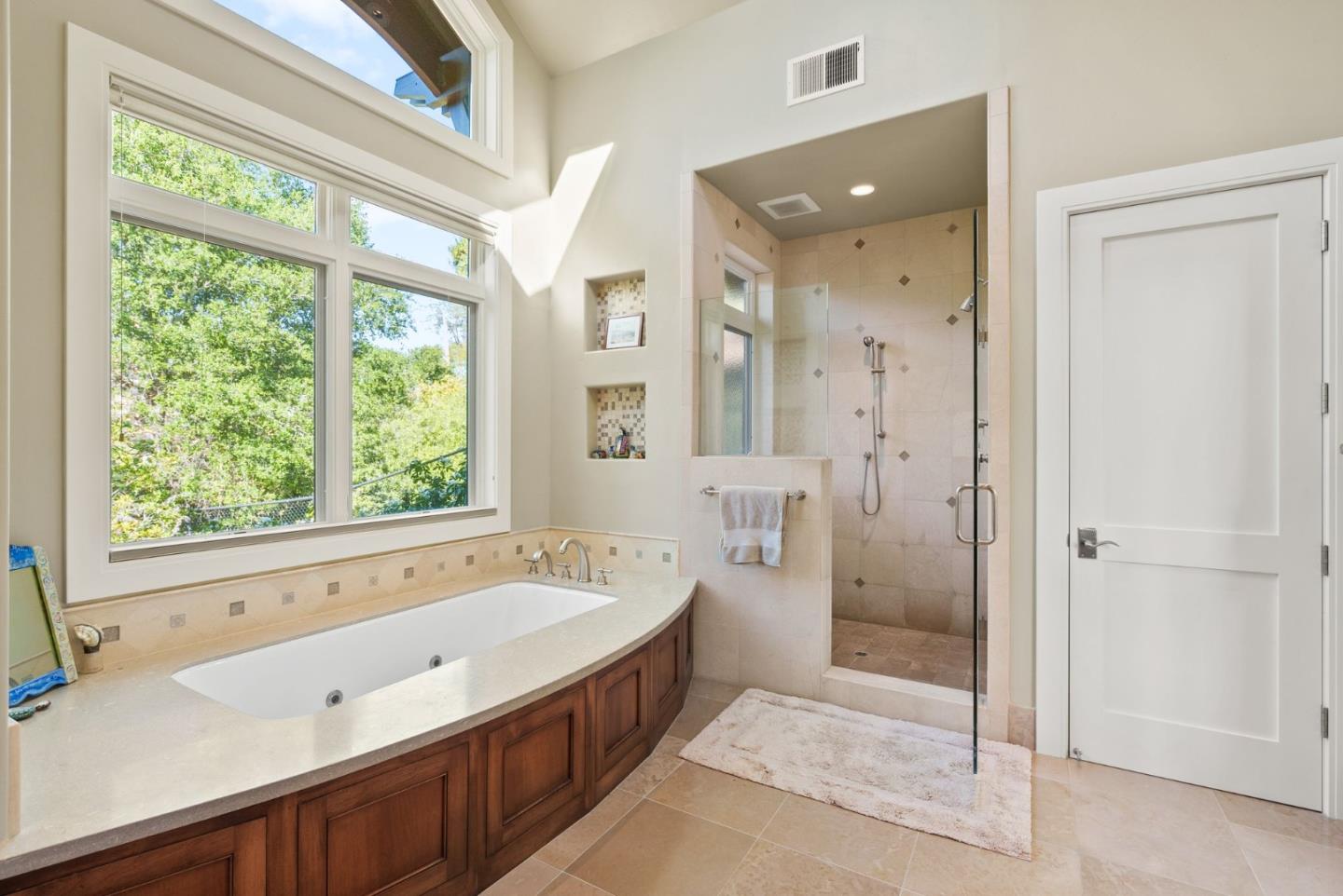 Detail Gallery Image 26 of 102 For 26063 Todd Ln, Los Altos Hills,  CA 94022 - 4 Beds | 6/1 Baths