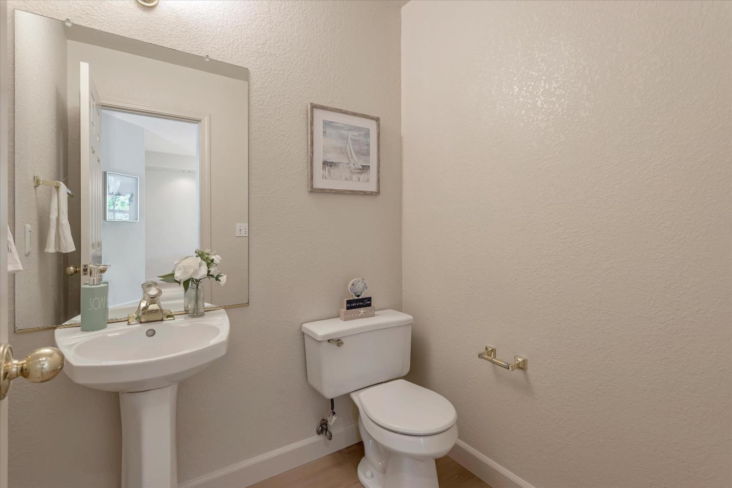 Detail Gallery Image 39 of 84 For 401 Camille Cir #11,  San Jose,  CA 95134 - 3 Beds | 2/1 Baths