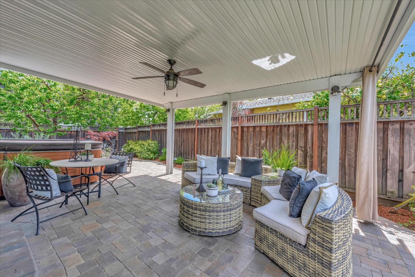 Detail Gallery Image 33 of 39 For 629 Barbara Ave, Mountain View,  CA 94040 - 3 Beds | 2 Baths