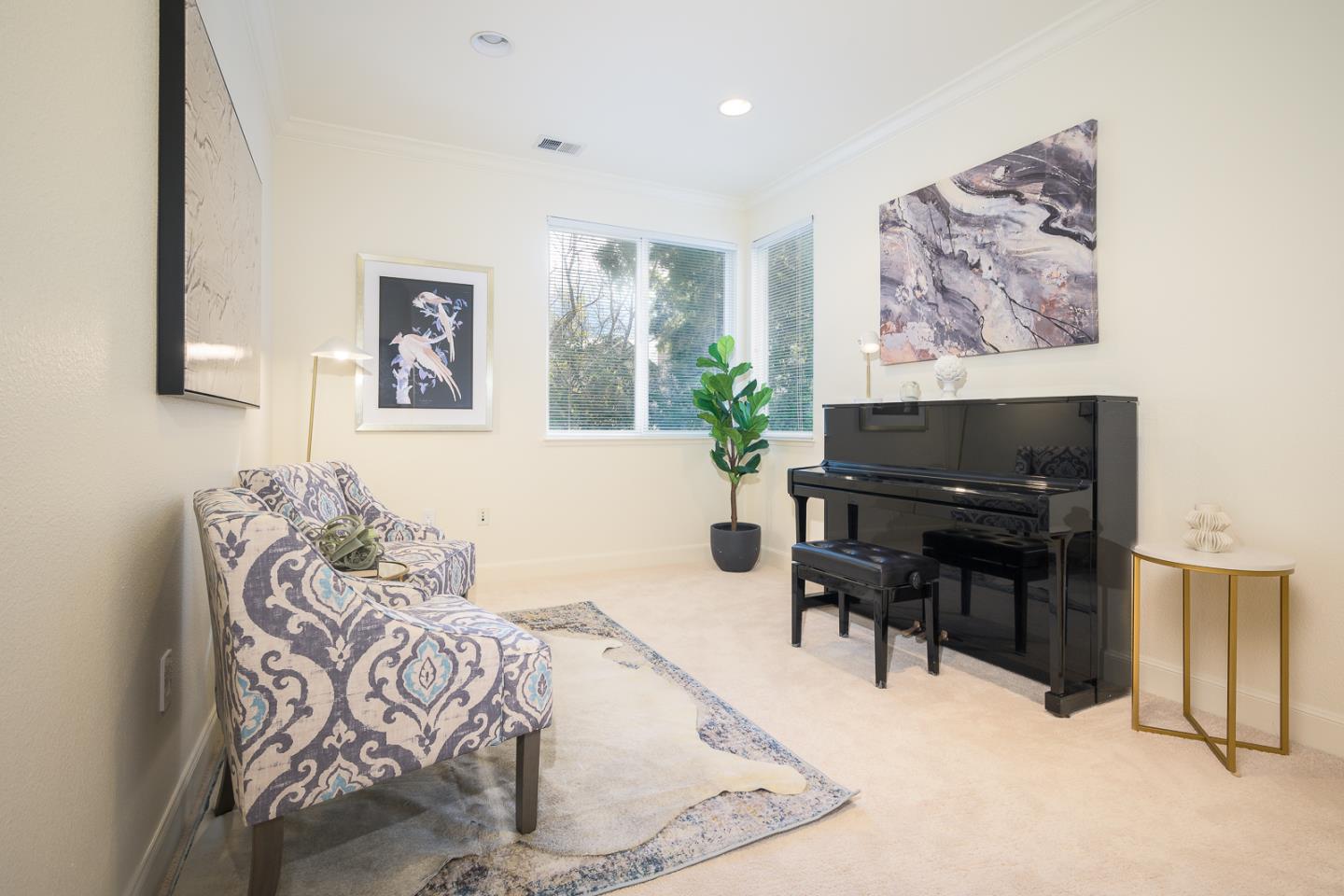 Detail Gallery Image 26 of 45 For 1791 Woodhaven Pl, Mountain View,  CA 94041 - 6 Beds | 3/1 Baths