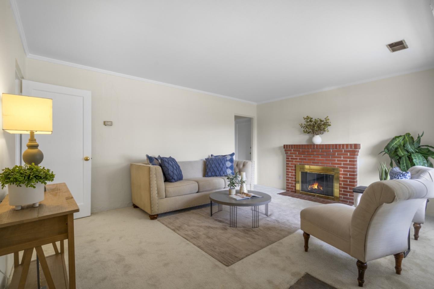 Detail Gallery Image 11 of 43 For 3313 Bryant St, Palo Alto,  CA 94306 - 3 Beds | 1 Baths