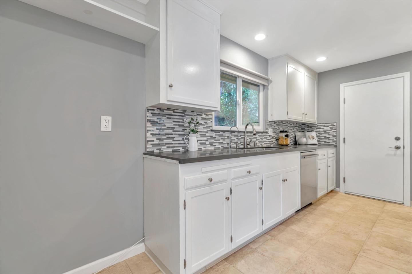 Detail Gallery Image 25 of 45 For 740 Cardigan Dr, Sunnyvale,  CA 94087 - 3 Beds | 2 Baths