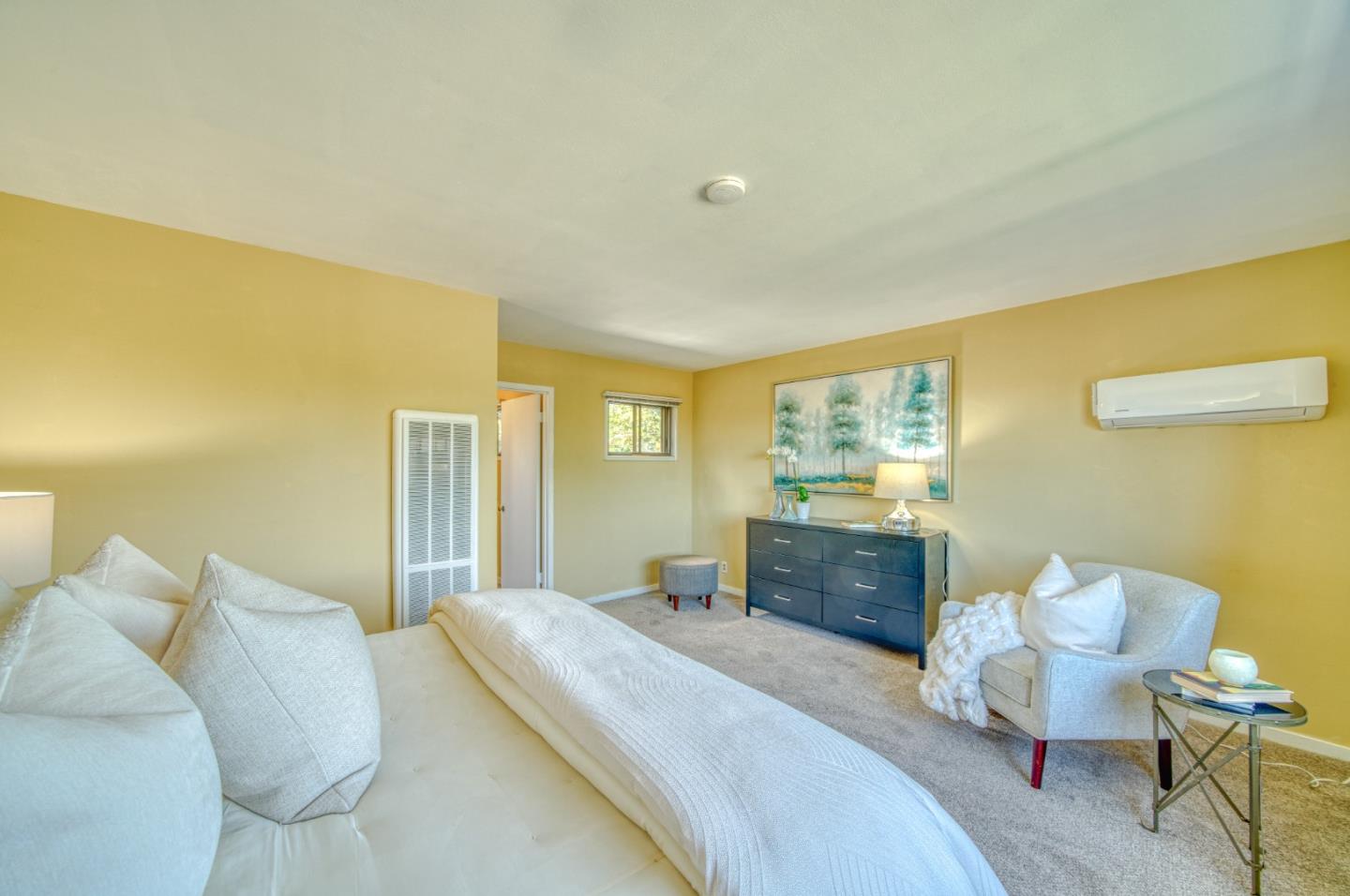 Detail Gallery Image 22 of 34 For 172 Garnet Ave, San Carlos,  CA 94070 - 3 Beds | 2 Baths