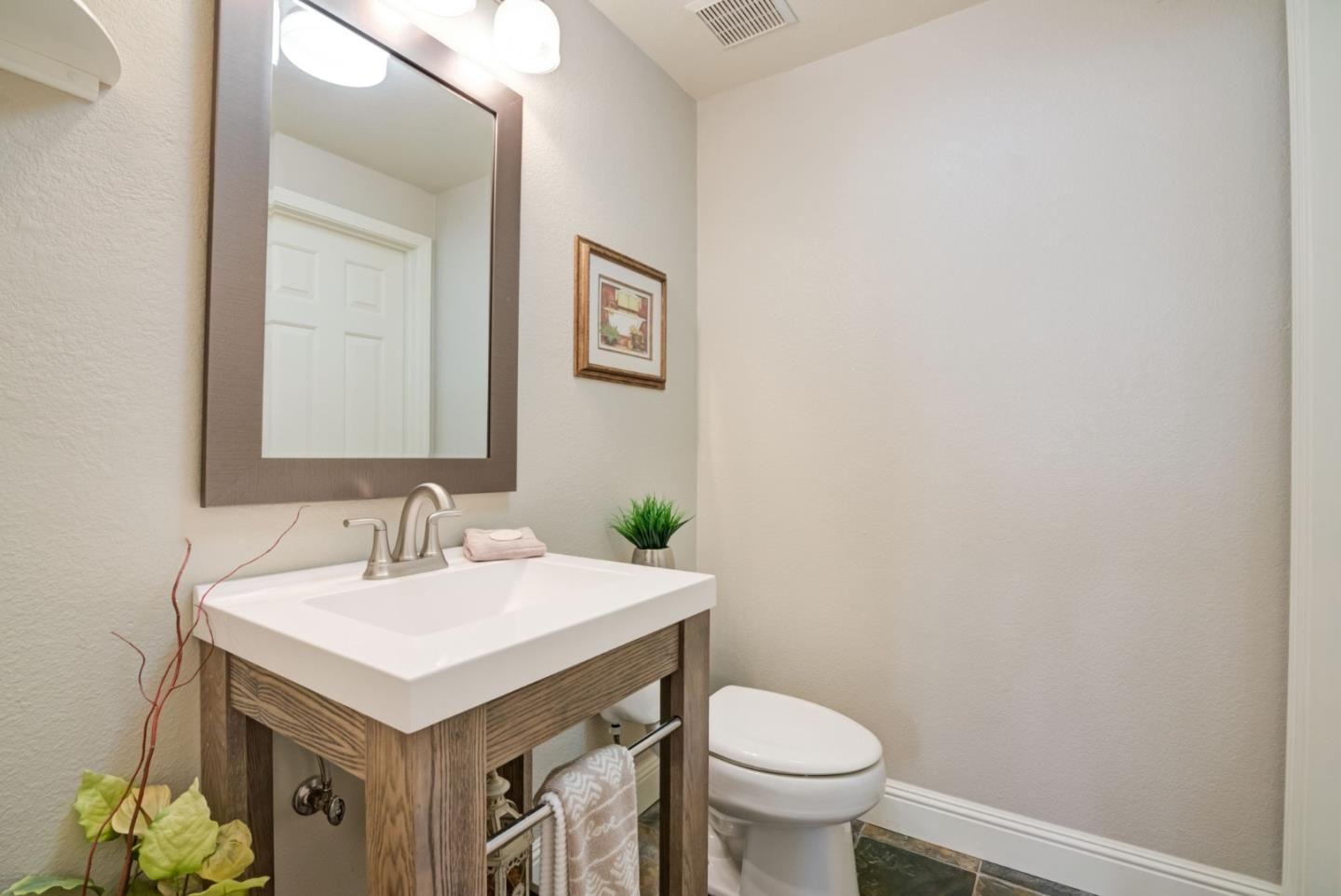 Detail Gallery Image 12 of 33 For 742 Saint Timothy Pl, Morgan Hill,  CA 95037 - 3 Beds | 2/1 Baths