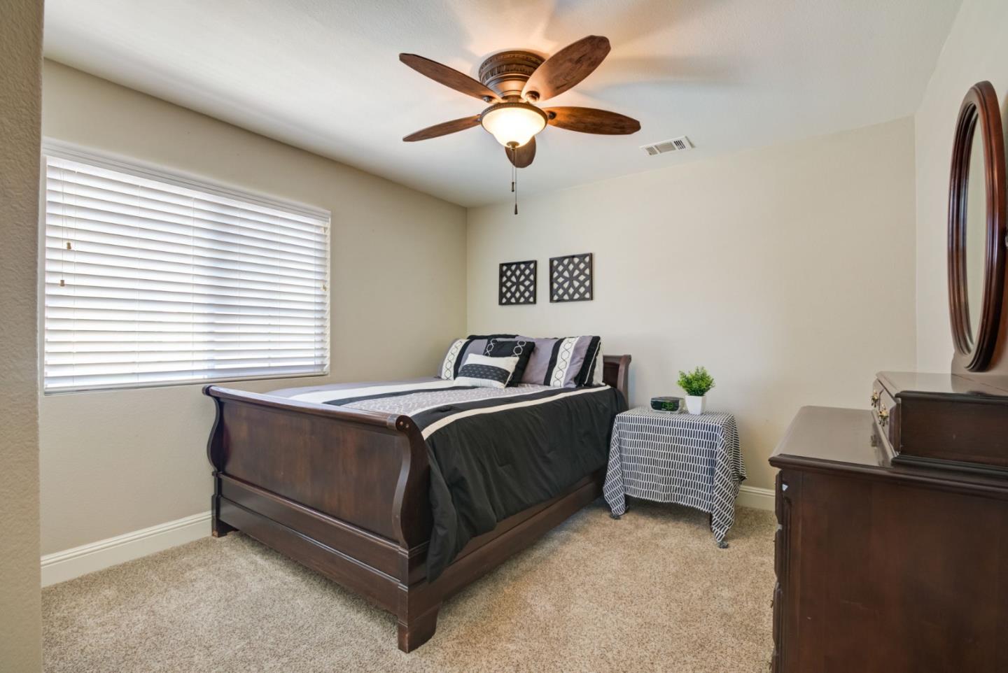 Detail Gallery Image 13 of 33 For 742 Saint Timothy Pl, Morgan Hill,  CA 95037 - 3 Beds | 2/1 Baths