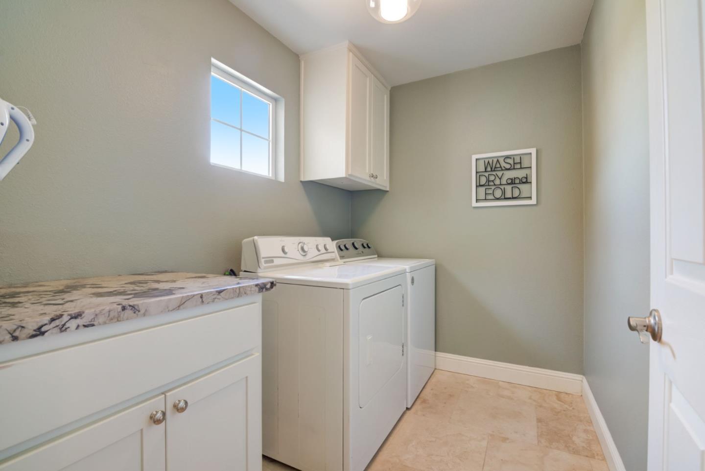 Detail Gallery Image 17 of 33 For 742 Saint Timothy Pl, Morgan Hill,  CA 95037 - 3 Beds | 2/1 Baths