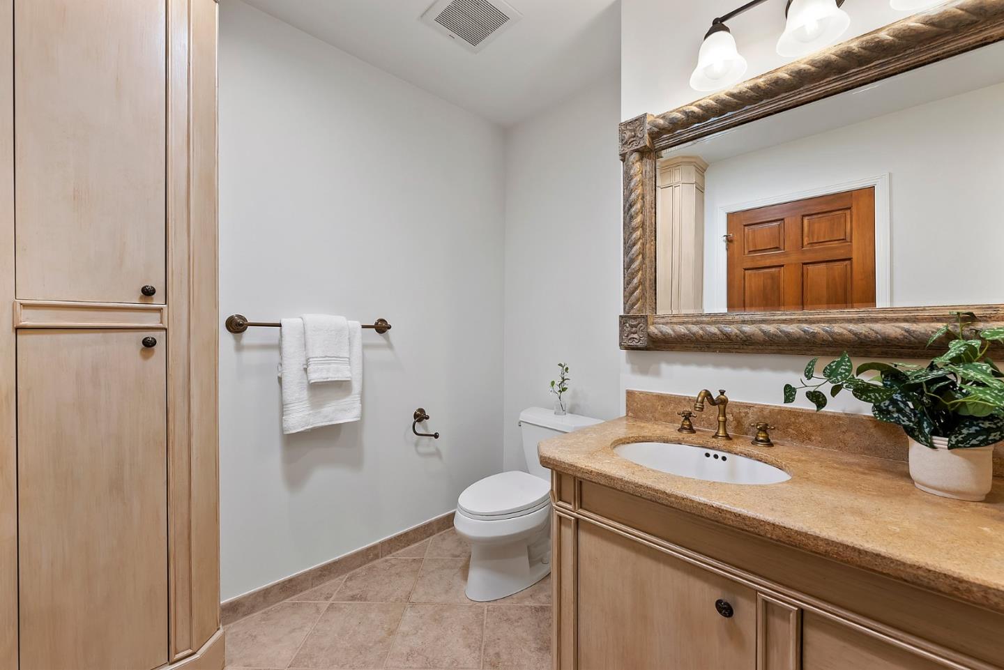 Detail Gallery Image 17 of 67 For 131 Old Orchard Ct, Los Gatos,  CA 95032 - 3 Beds | 2 Baths