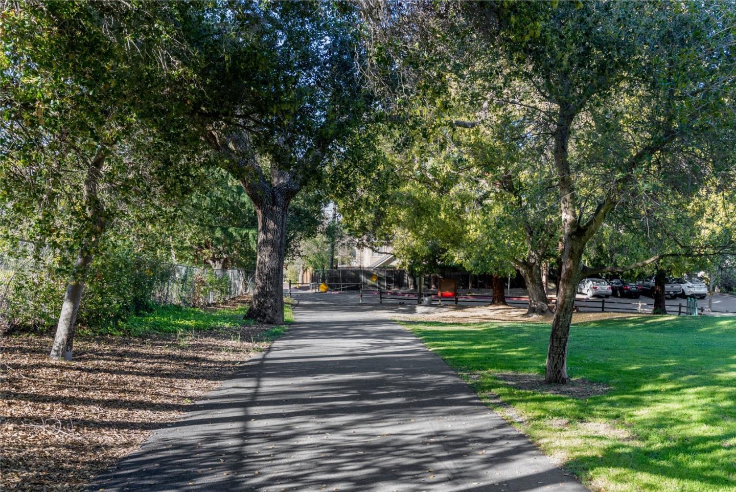 Detail Gallery Image 61 of 67 For 131 Old Orchard Ct, Los Gatos,  CA 95032 - 3 Beds | 2 Baths