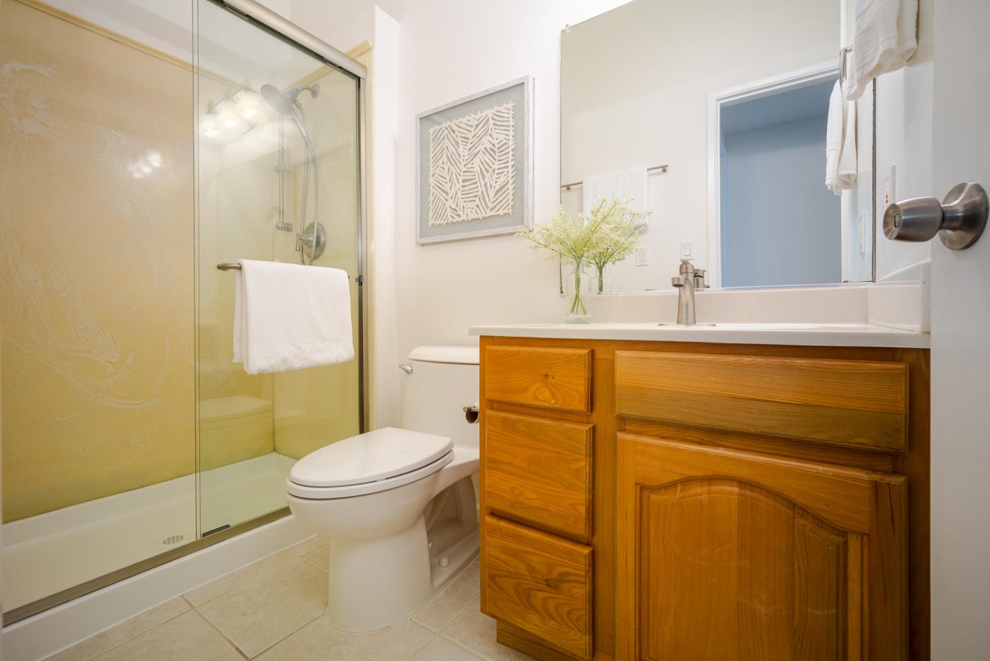 Detail Gallery Image 8 of 17 For 1950 Ascot Dr, Moraga,  CA 94556 - 3 Beds | 2 Baths