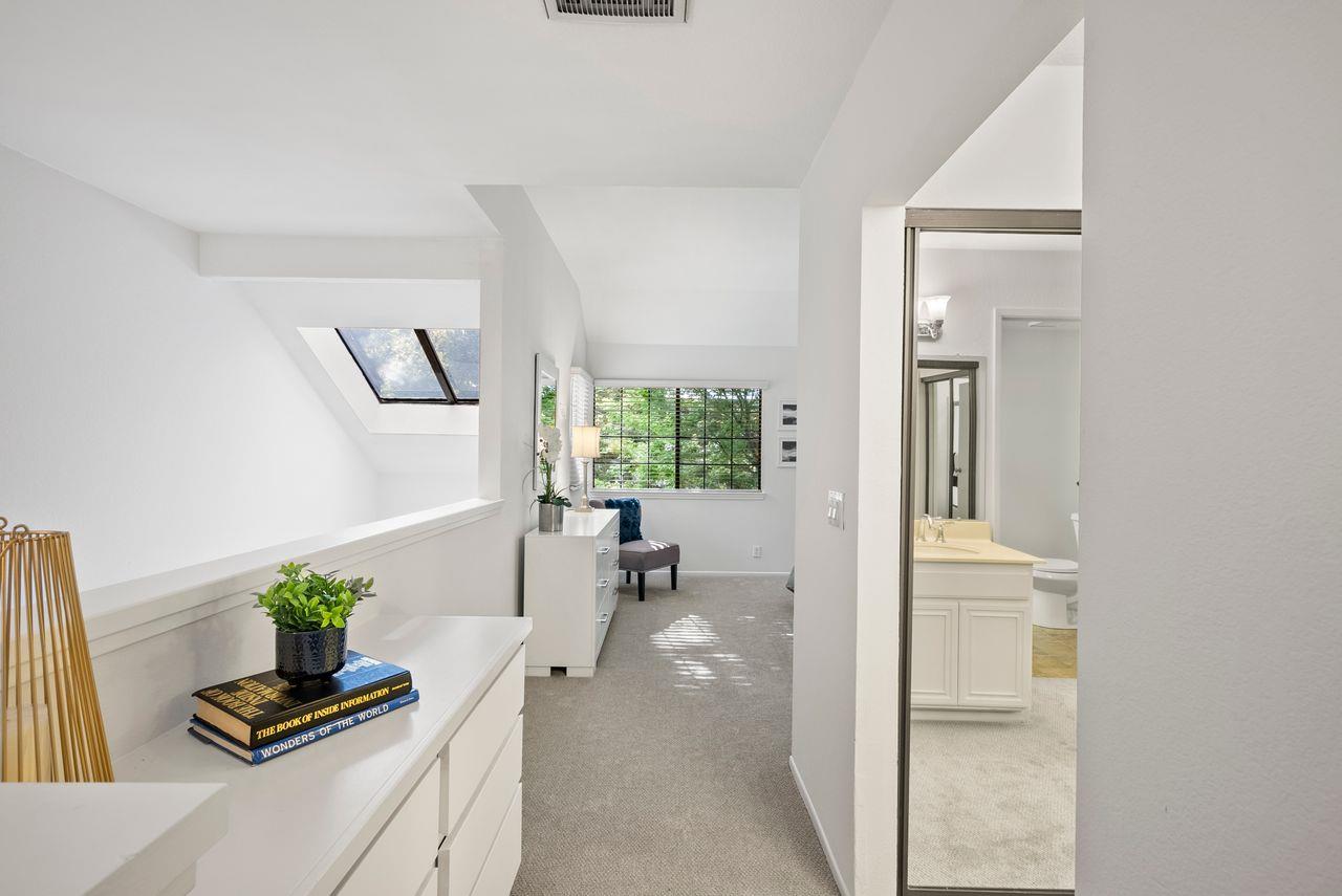 Detail Gallery Image 13 of 37 For 1364 Greenwich Ct, San Jose,  CA 95125 - 1 Beds | 1/1 Baths