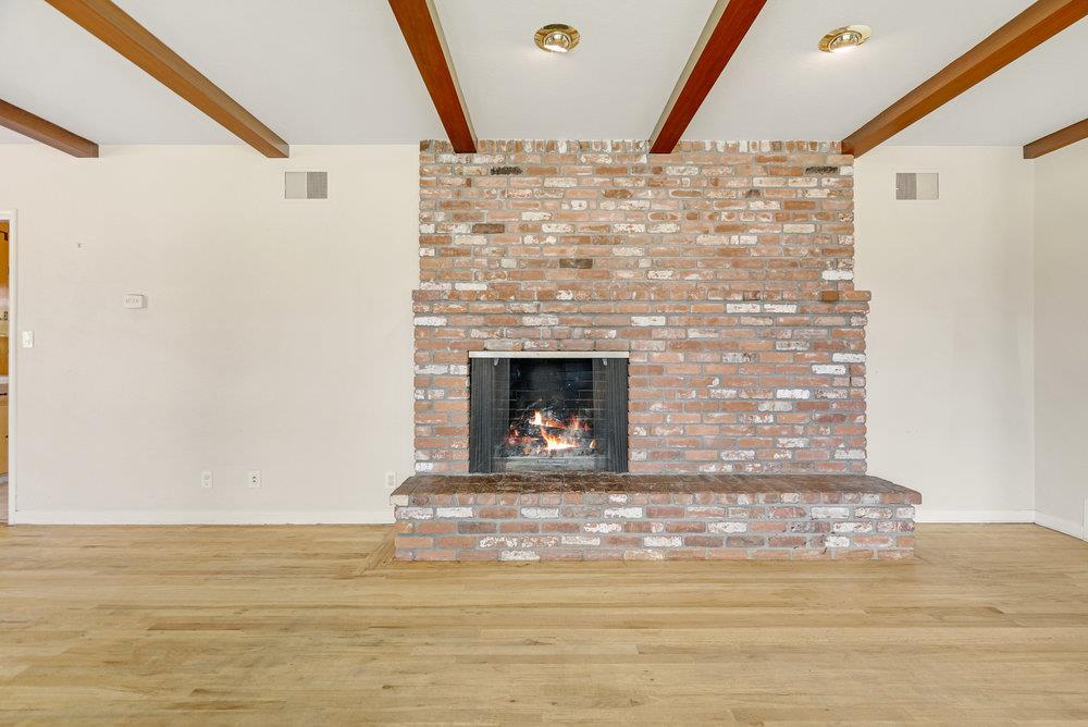 Detail Gallery Image 8 of 51 For 1702 Prune St, Hollister,  CA 95023 - 3 Beds | 2 Baths