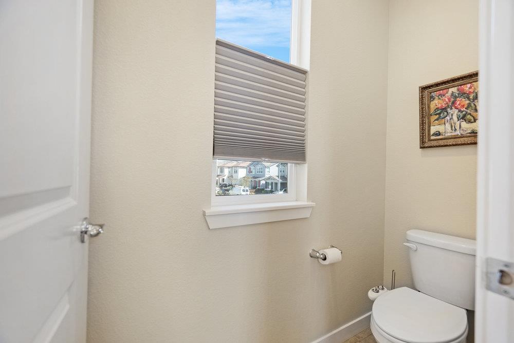 Detail Gallery Image 32 of 67 For 1290 Marille Ln, Hollister,  CA 95023 - 3 Beds | 2/1 Baths