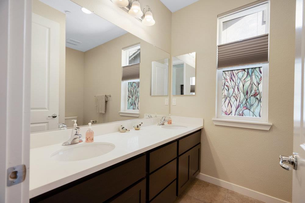 Detail Gallery Image 33 of 67 For 1290 Marille Ln, Hollister,  CA 95023 - 3 Beds | 2/1 Baths