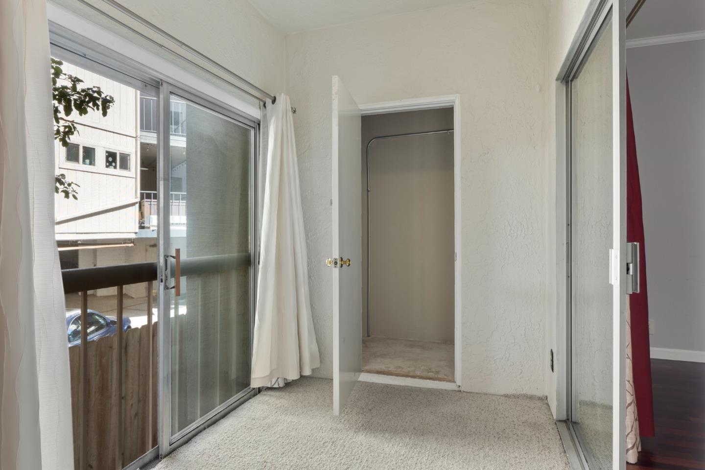 Detail Gallery Image 7 of 12 For 50 N San Mateo Dr #107,  San Mateo,  CA 94401 - 1 Beds | 1 Baths