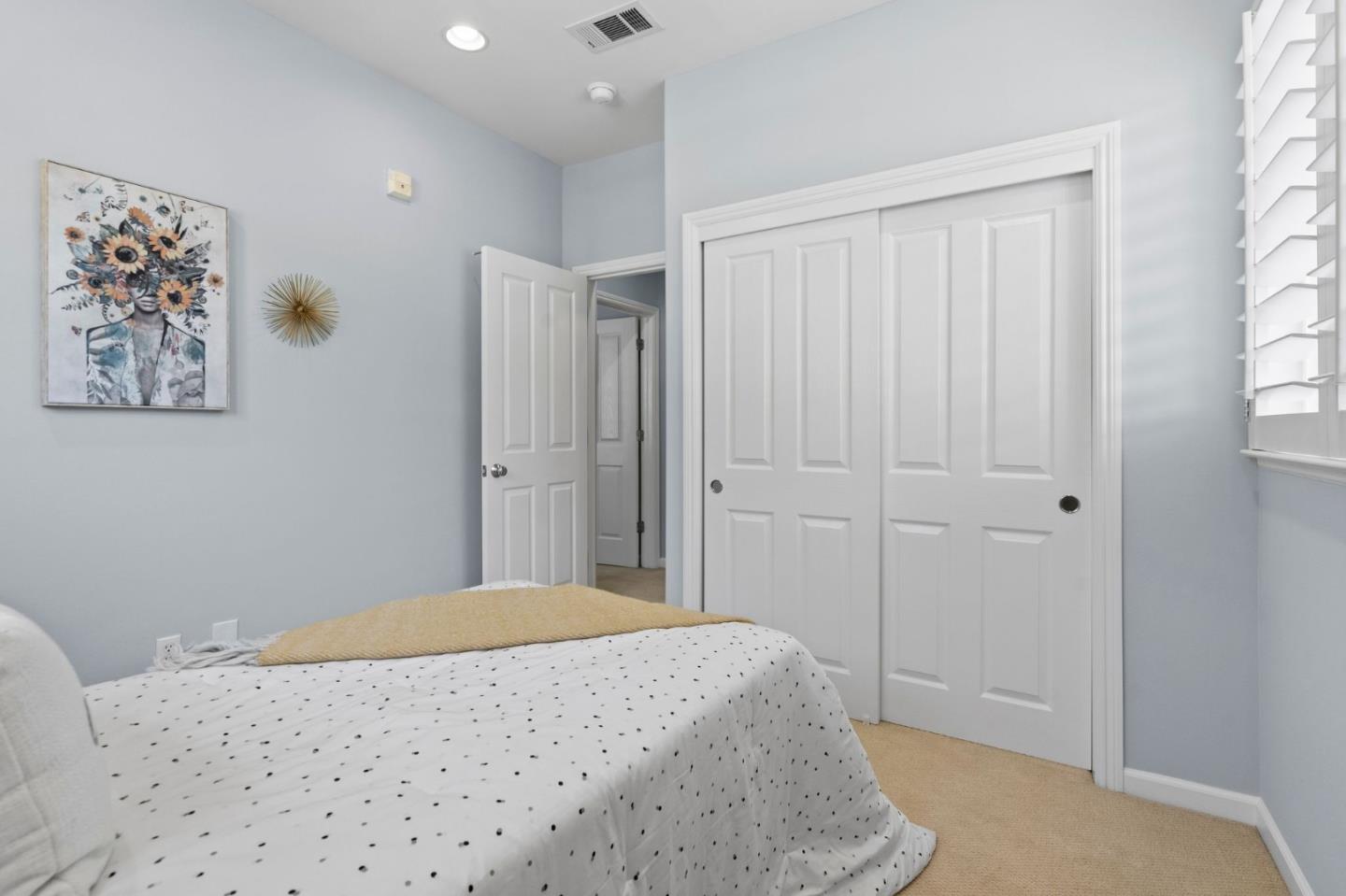 Detail Gallery Image 15 of 26 For 500 Live Oak Way #501,  Belmont,  CA 94002 - 2 Beds | 2/1 Baths