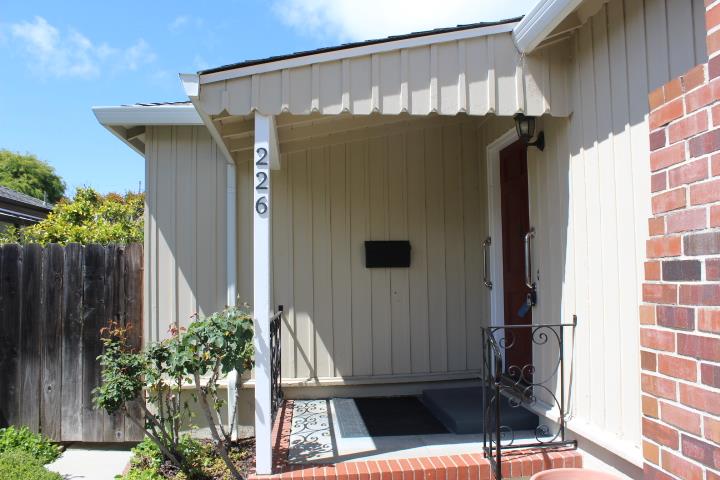 Detail Gallery Image 5 of 27 For 226 Sylvan Ave, San Mateo,  CA 94403 - 3 Beds | 2/1 Baths